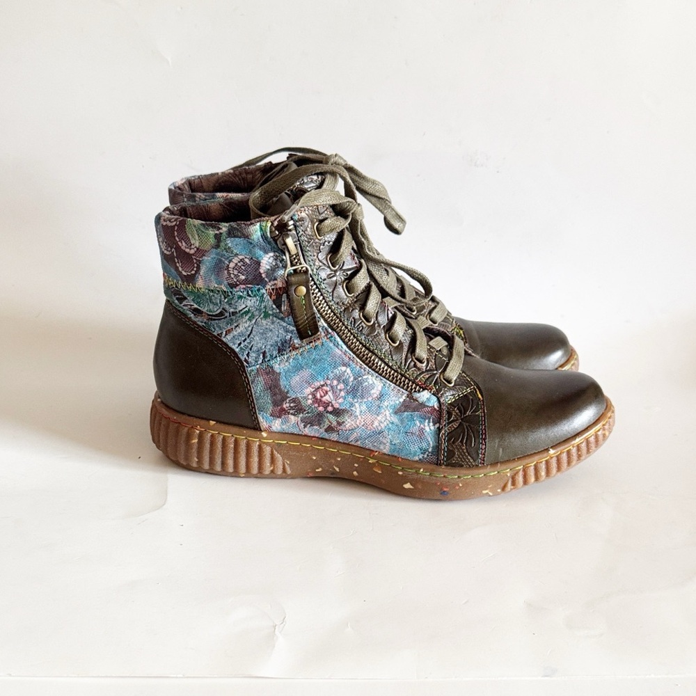 L’Artiste By Spring Step Maylah OLM Olive Multi Floral Leace-up Boots size 41 EU - Picture 2 of 12